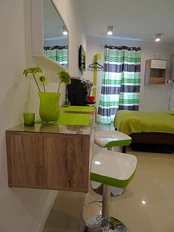 Apartamenty Metro Mlociny ワルシャワ 部屋 写真