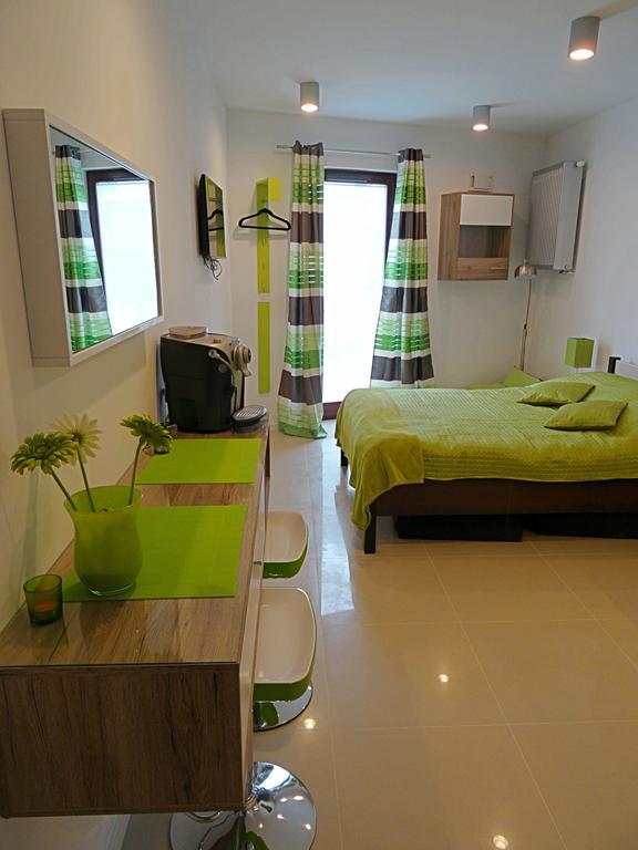 Apartamenty Metro Mlociny ワルシャワ 部屋 写真